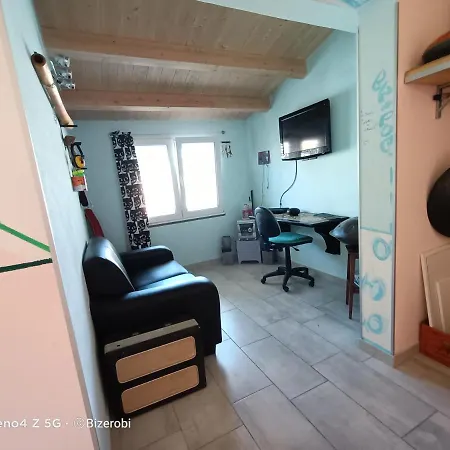 Bizerobi-house Semesterbostad *